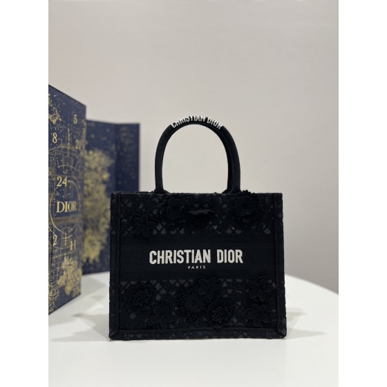 DIOR Tote latest spring and summer